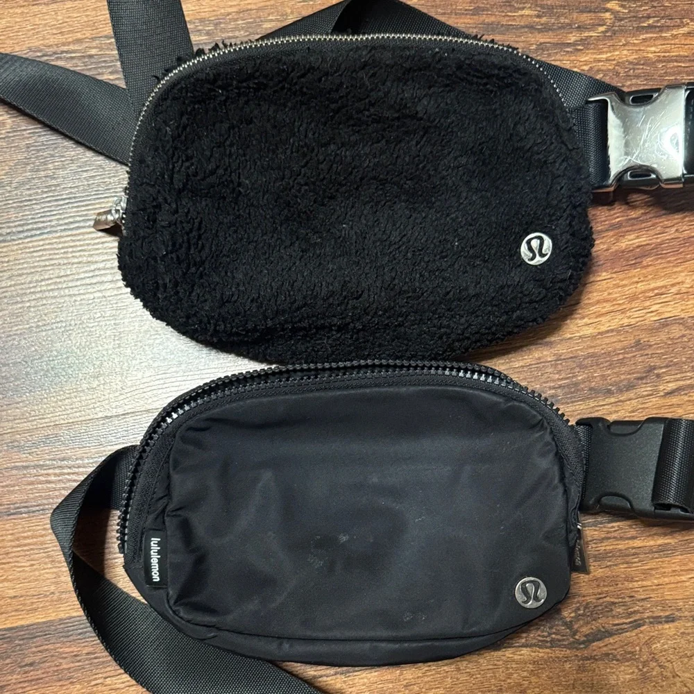 lululemon athletica Black Fleece and Nylon Belt Bags - Picture 1 of 1